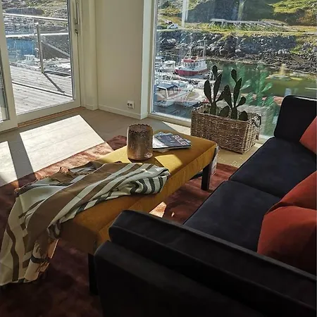 Gjermundsoya Brygge * بولستاد
